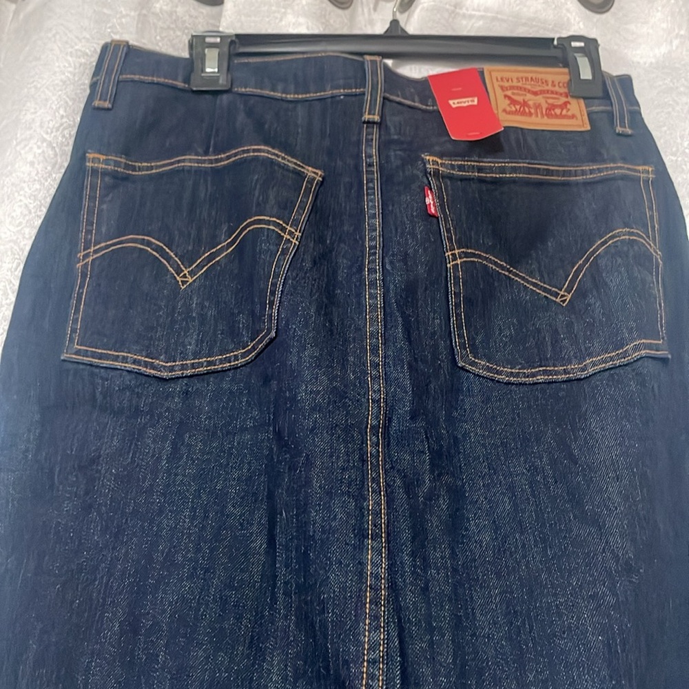 ⭐️Levi’s Denim Skirt - Picture 6 of 11